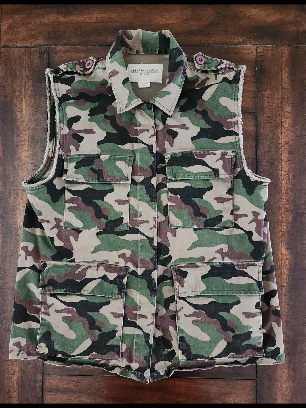 OBEY Clothing Y2K Streetwear Camo Utility Vest Woman's Medium